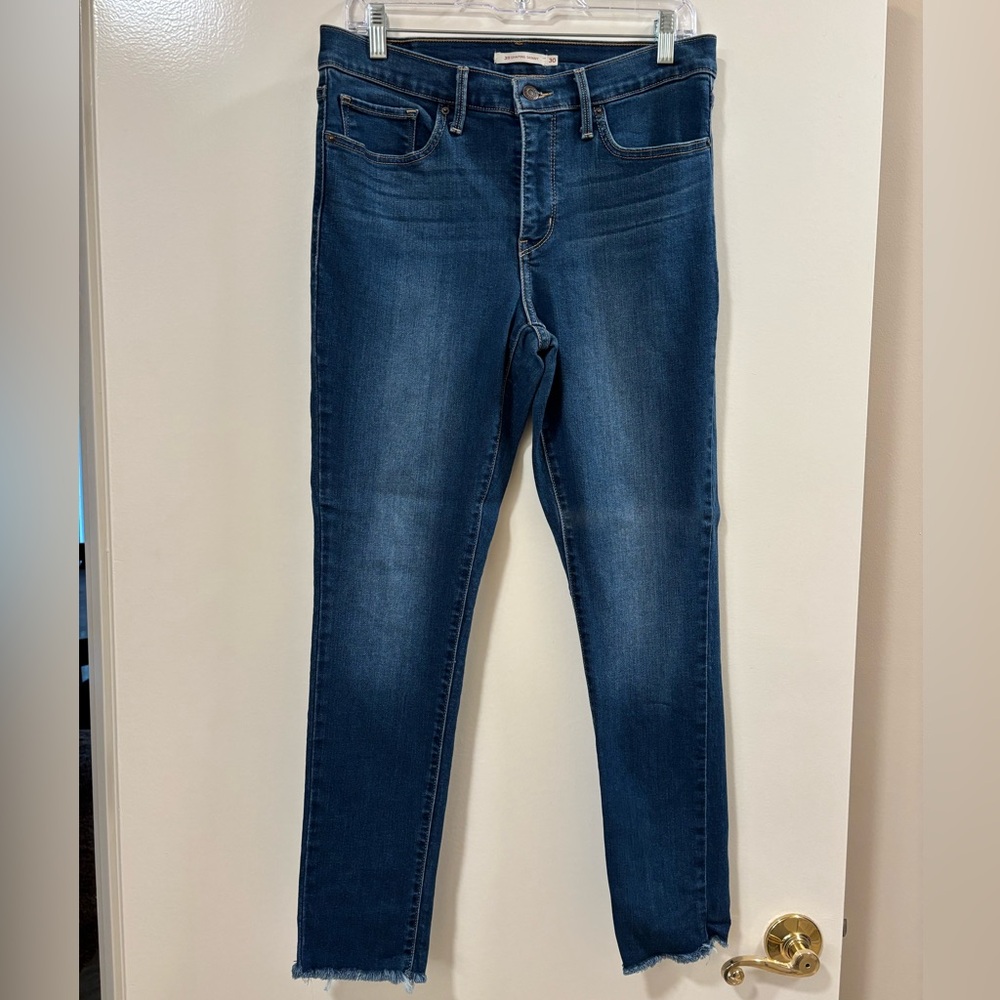 Levi’s 311 jeans